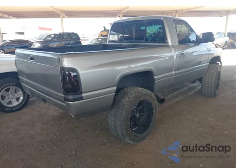 1995 Dodge Ram 1500 z USA, uszkodzony, nr VIN 1B7HF16Z2SS218588